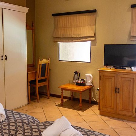 Hotel Numbi & Garden Suites Hazyview Esterno foto