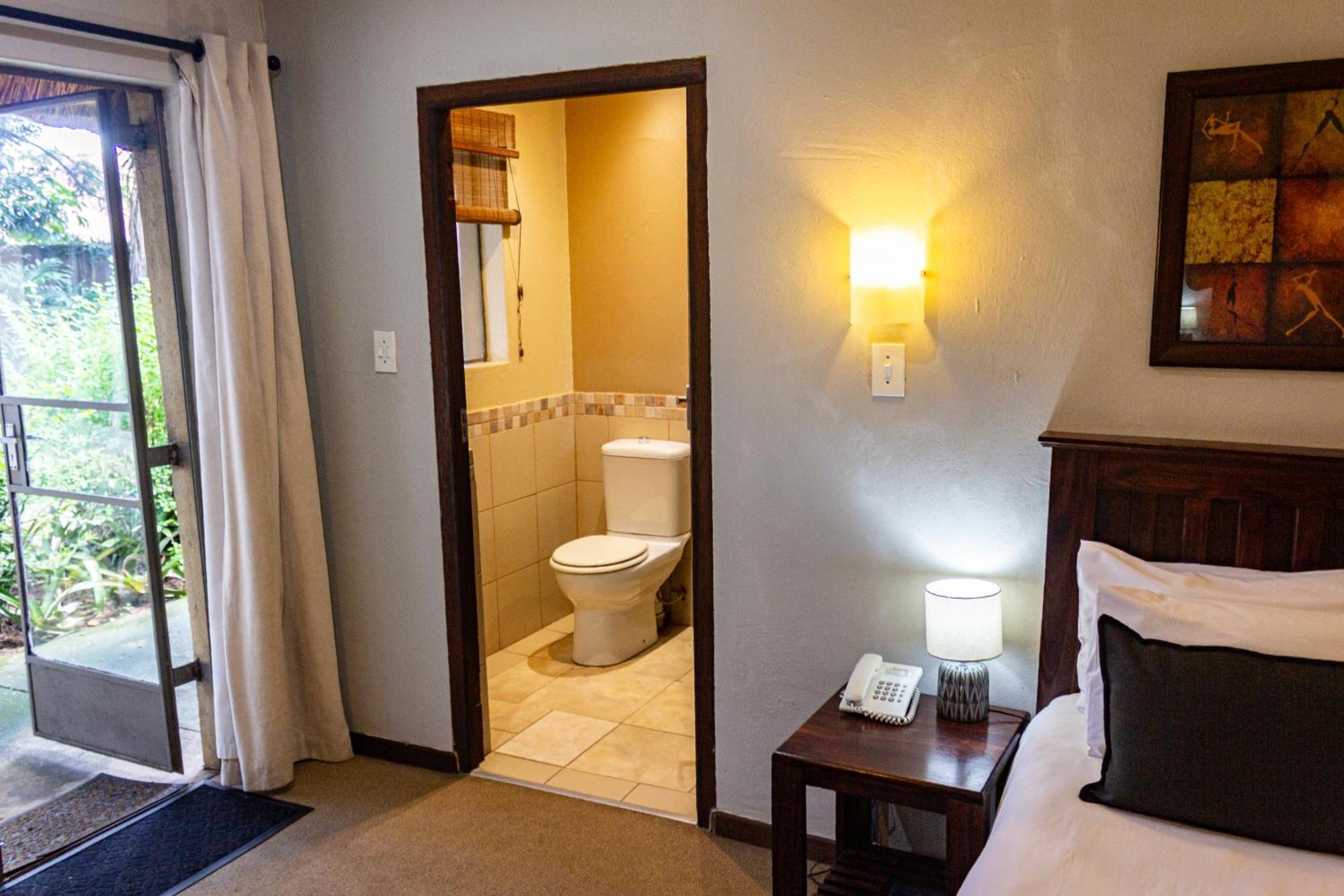 Hotel Numbi & Garden Suites Hazyview Esterno foto
