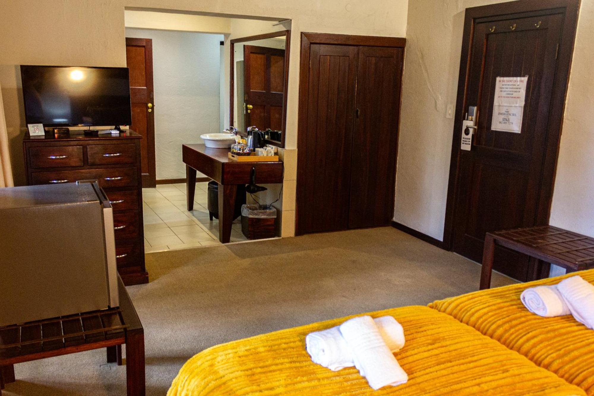 Hotel Numbi & Garden Suites Hazyview Esterno foto