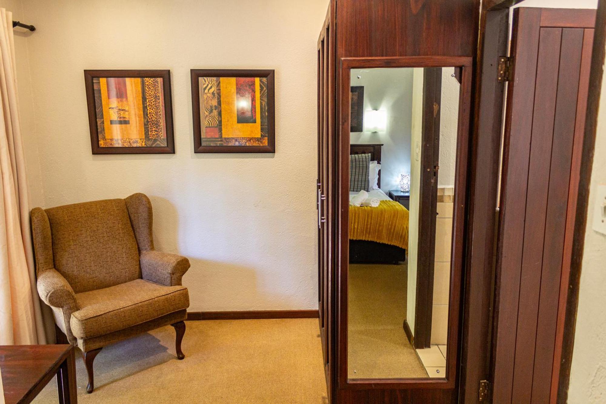Hotel Numbi & Garden Suites Hazyview Esterno foto