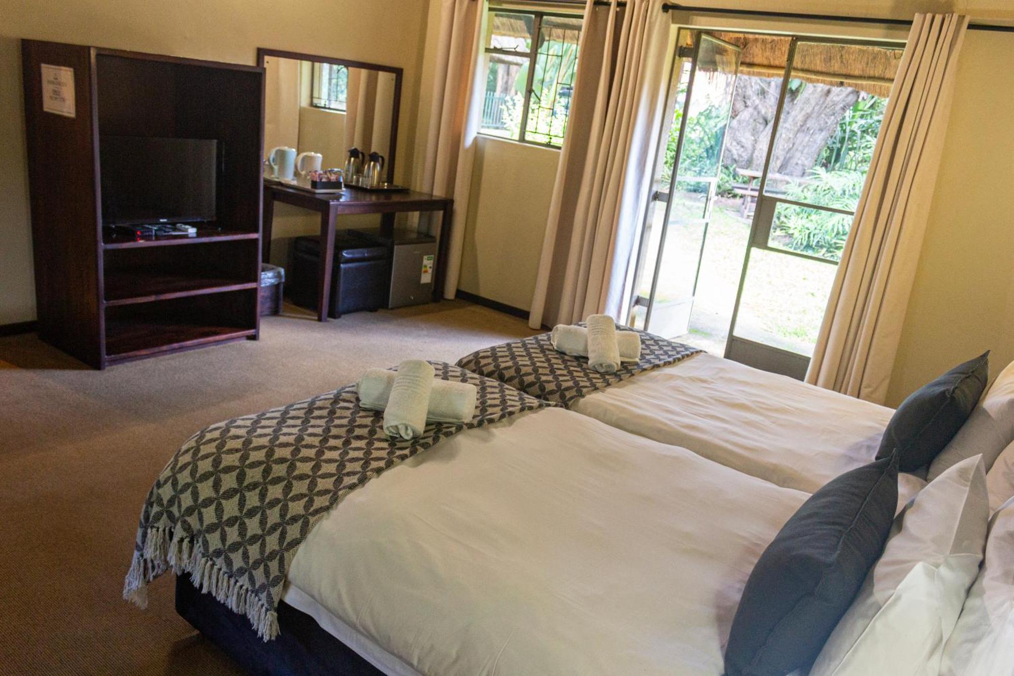 Hotel Numbi & Garden Suites Hazyview Esterno foto