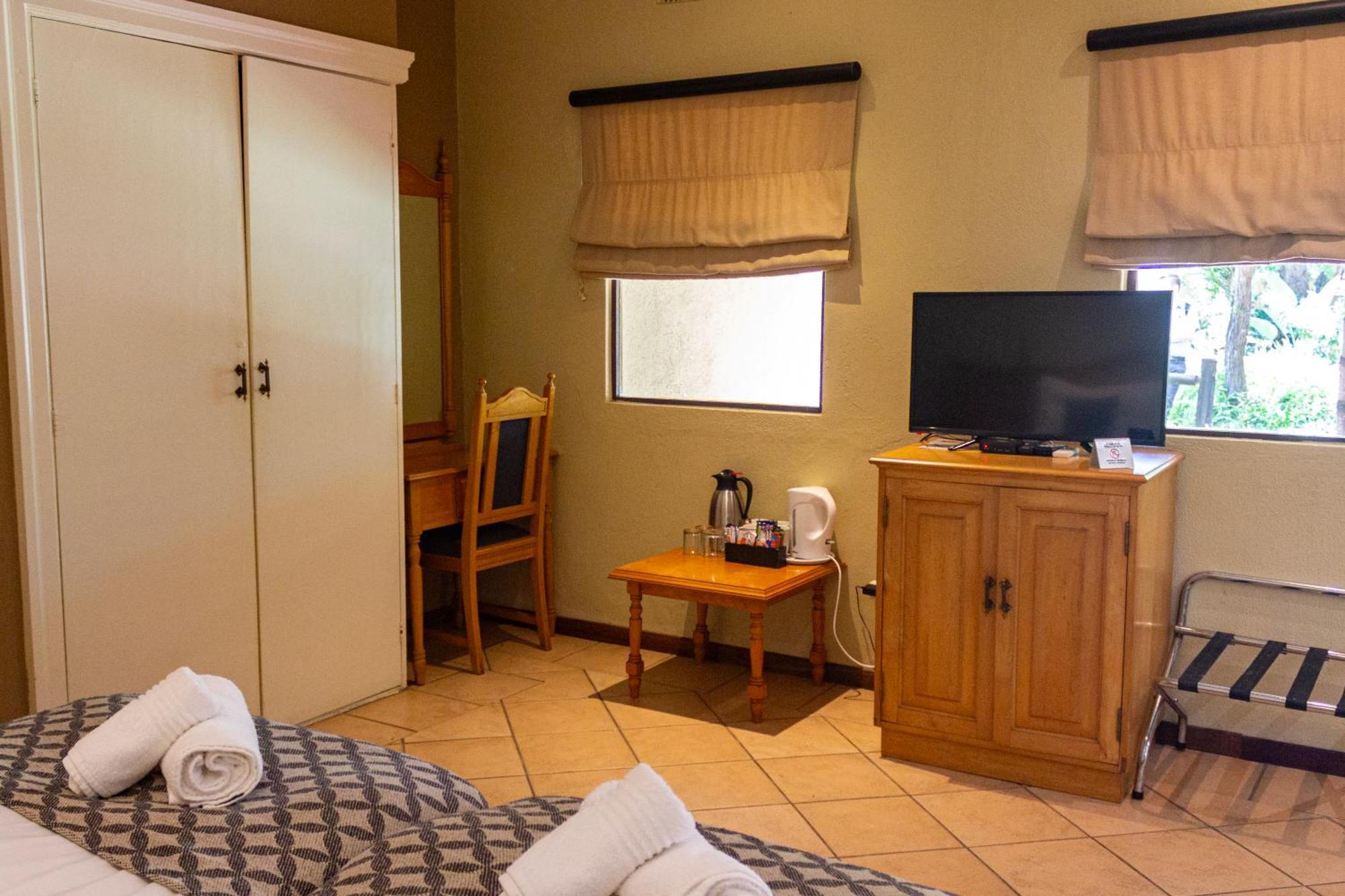 Hotel Numbi & Garden Suites Hazyview Esterno foto